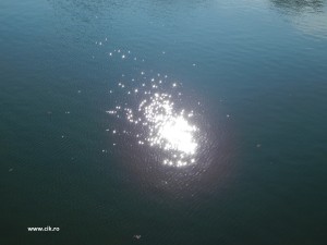 reflexie_soare_apa_carol