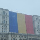 Steag Romania palatul parlamentului 1 Decembrie Ziua Nationala a Romaniei